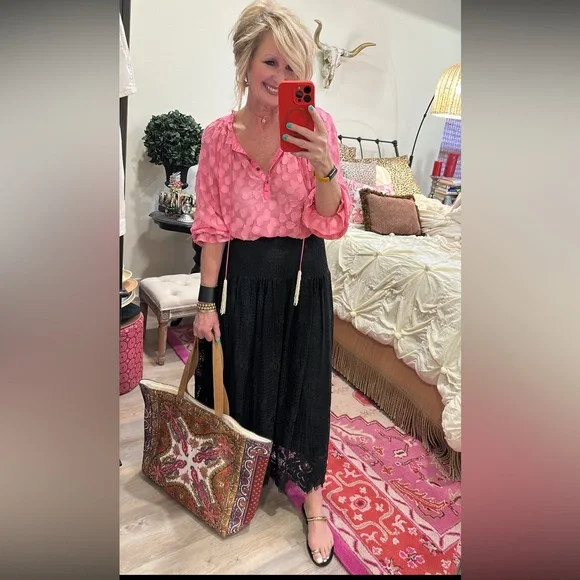 Aratta Pink Blouse with Textured Design - Picture 2 of 16